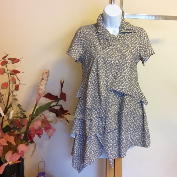 NEW MC PLANET Women’s Multi Color Printed Tiered Blouse Summer Top 38 - Picture 5 of 9